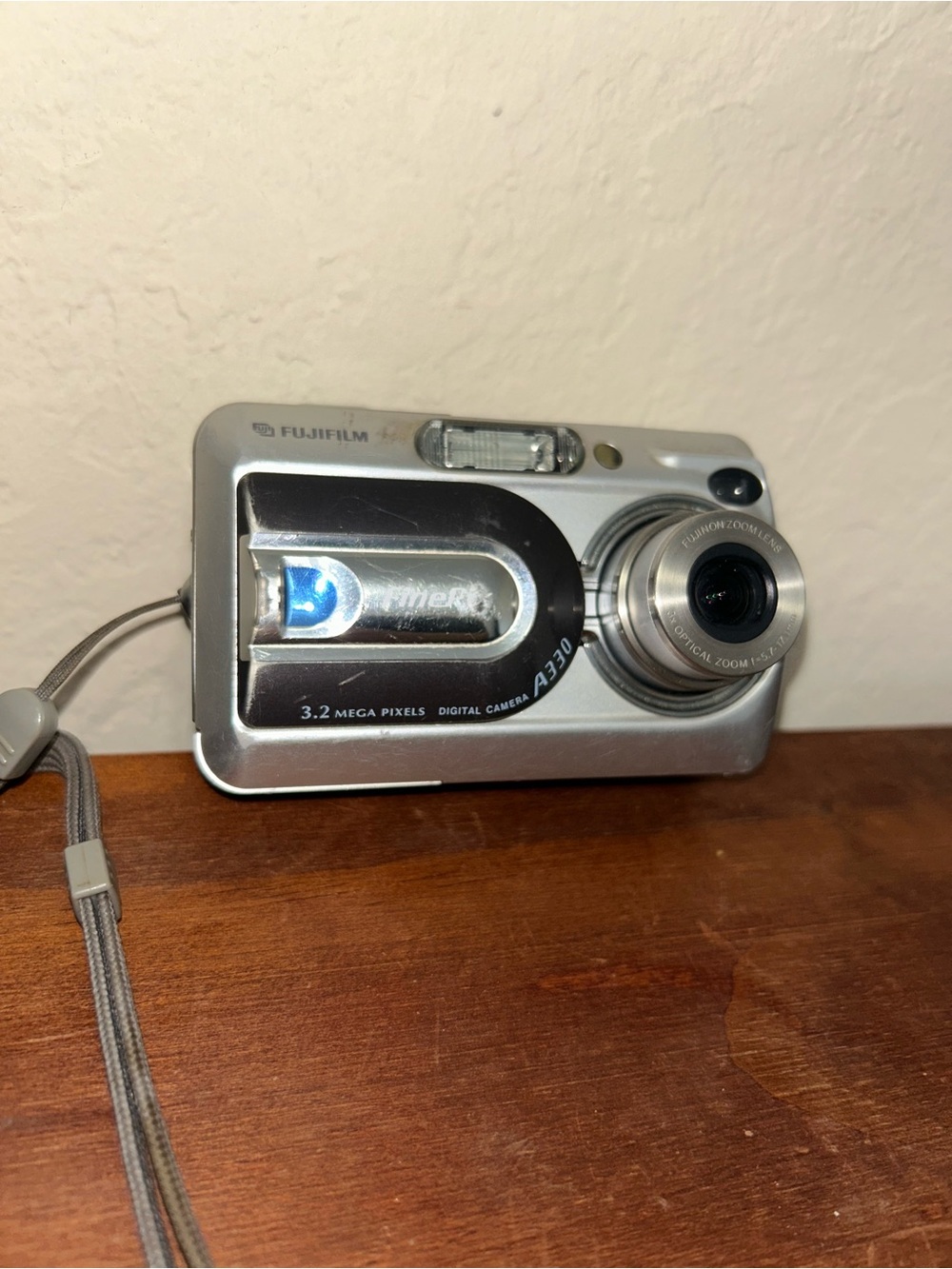 Fujifilm FinePix A330 3.2 MP Digital Camera Silver
